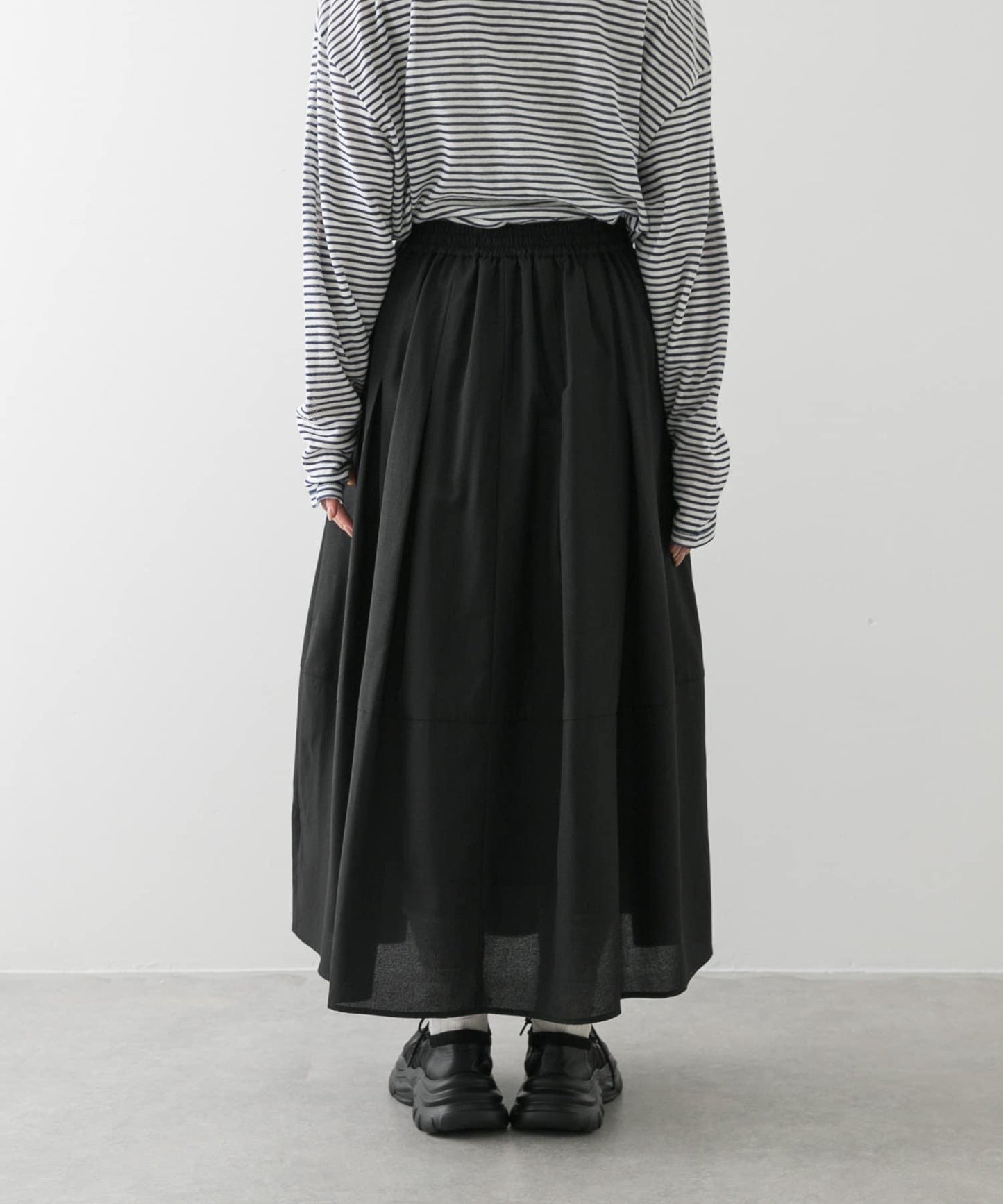 褶皺蓬鬆繭型半身裙