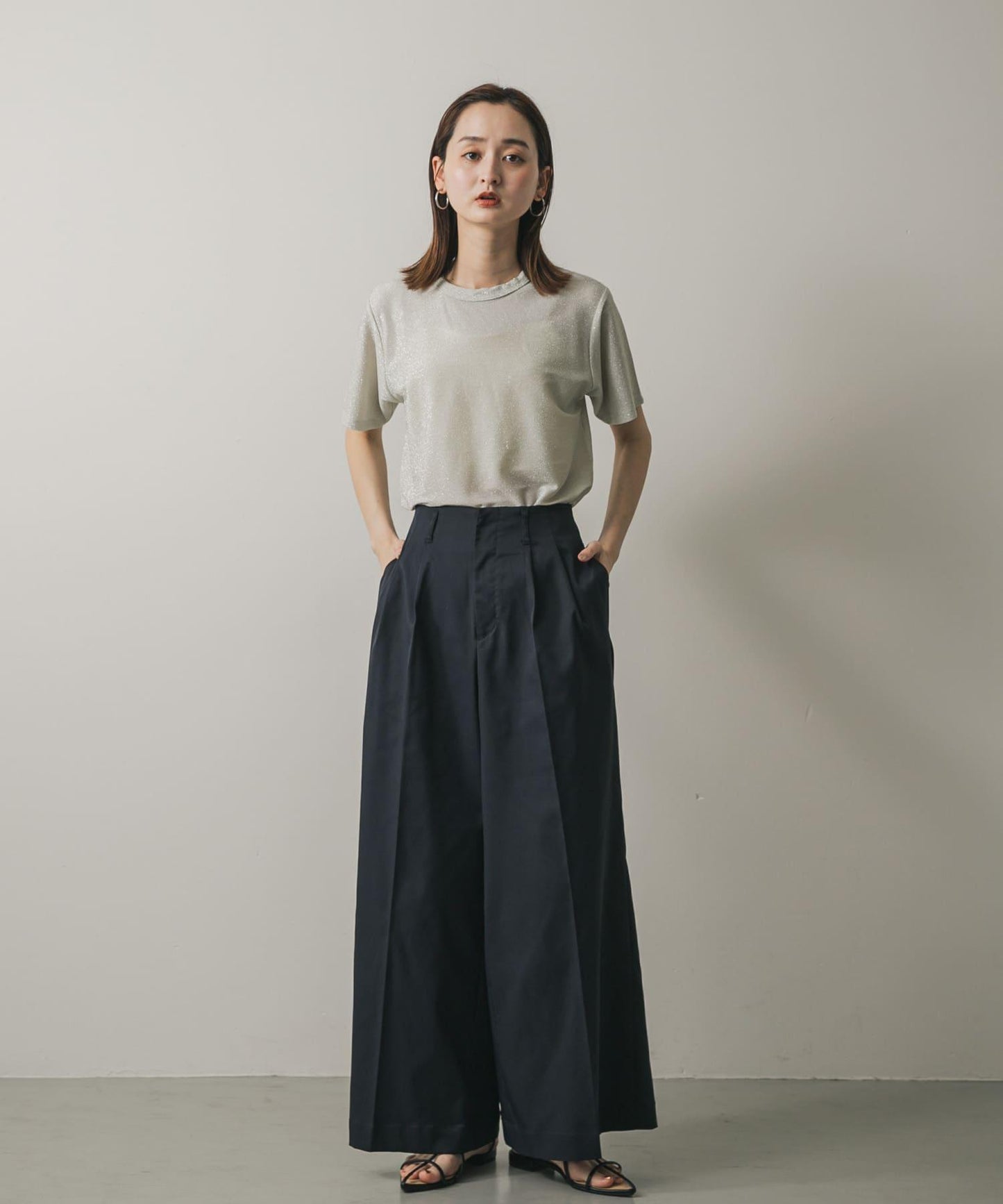 圓領亮絲短袖T恤