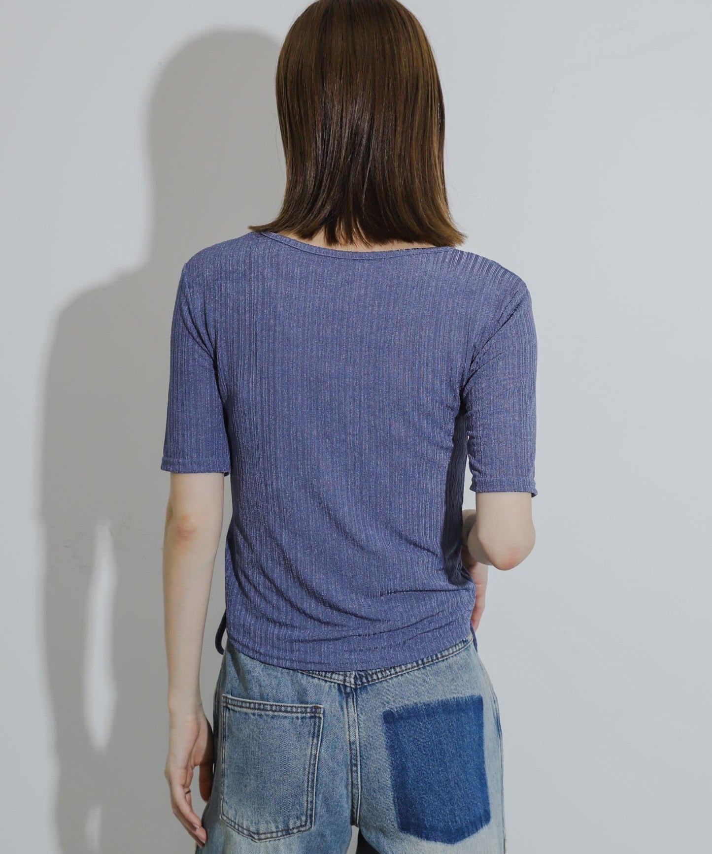 鏤空褶皺上衣（五分袖）