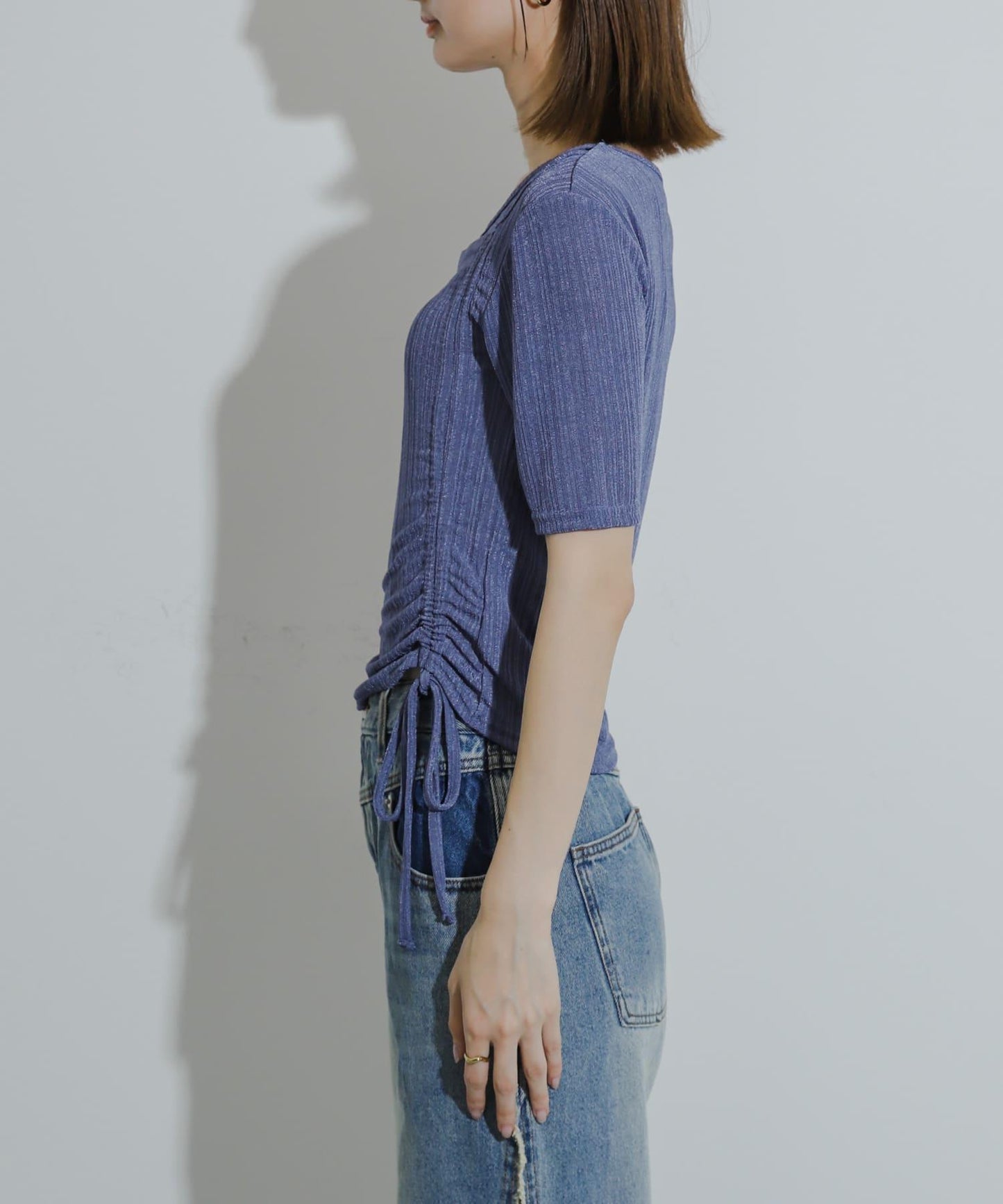 鏤空褶皺上衣（五分袖）