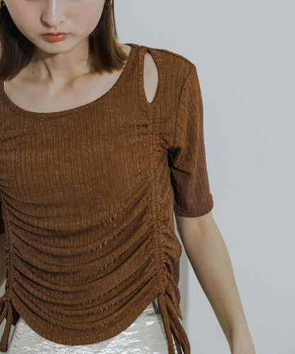 鏤空褶皺上衣（五分袖）