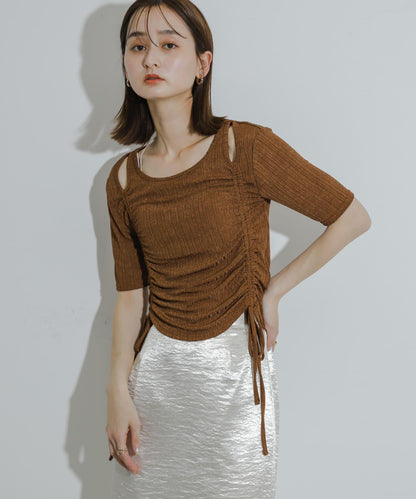 鏤空褶皺上衣（五分袖）