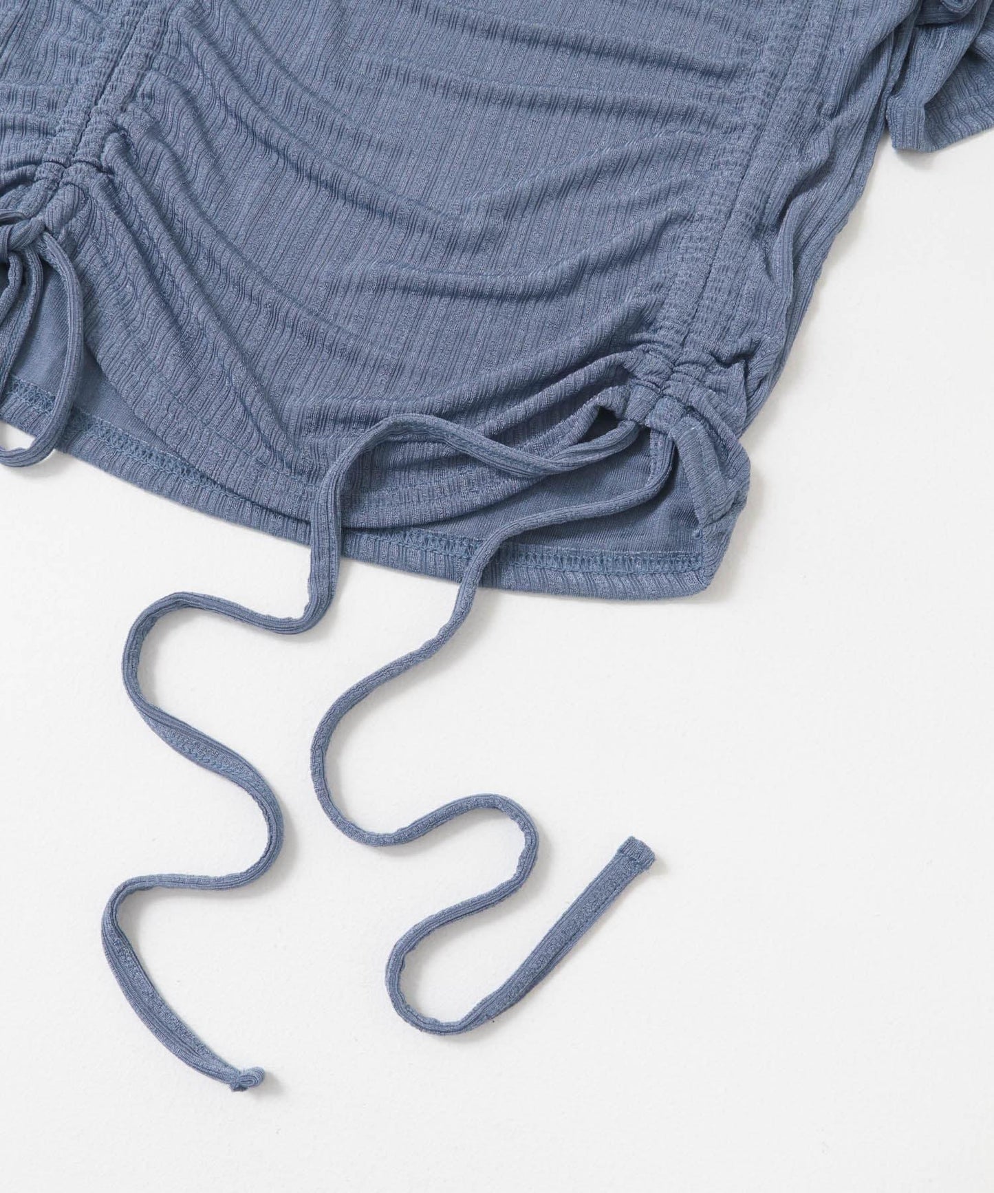 鏤空褶皺上衣（五分袖）