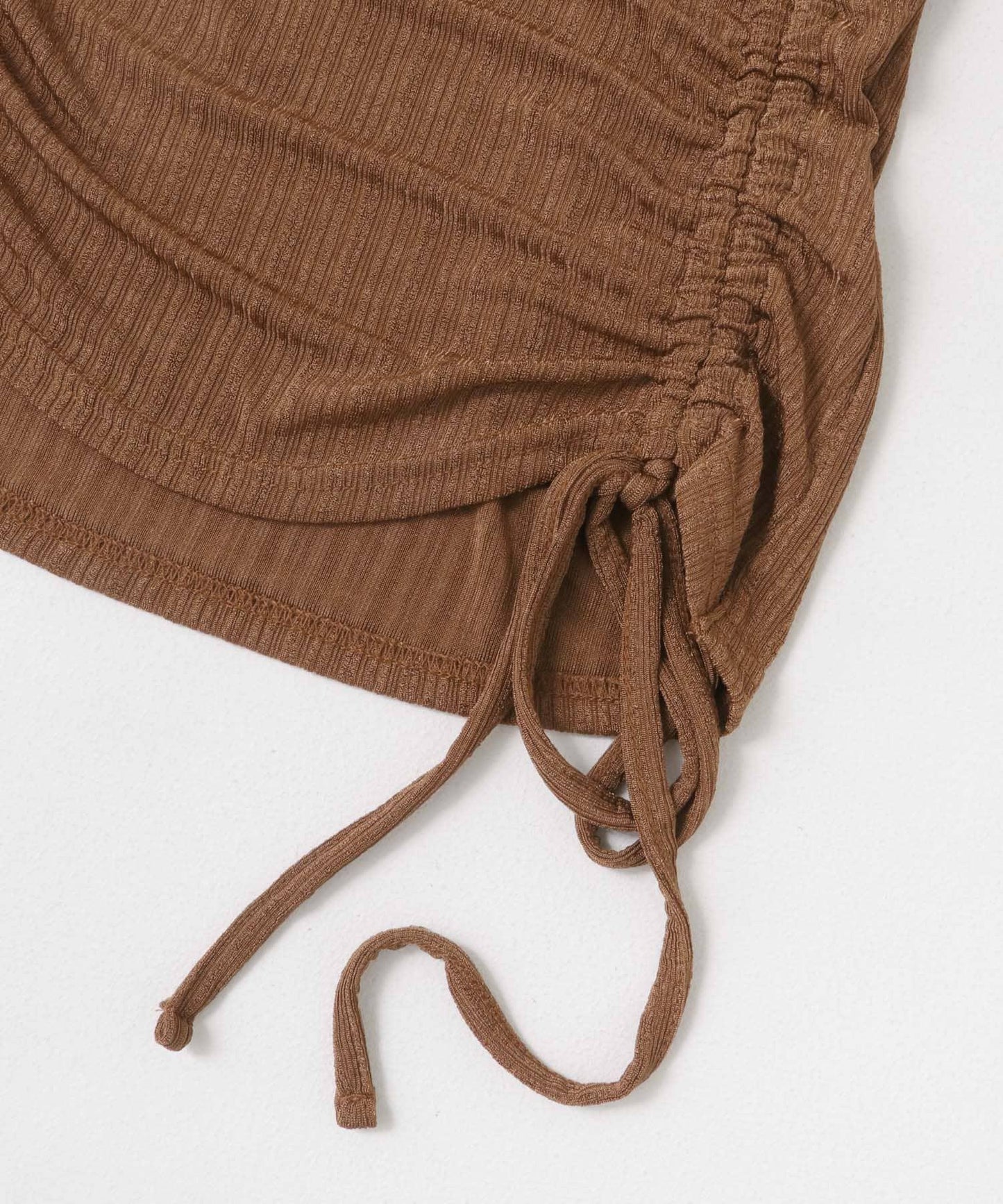 鏤空褶皺上衣（五分袖）