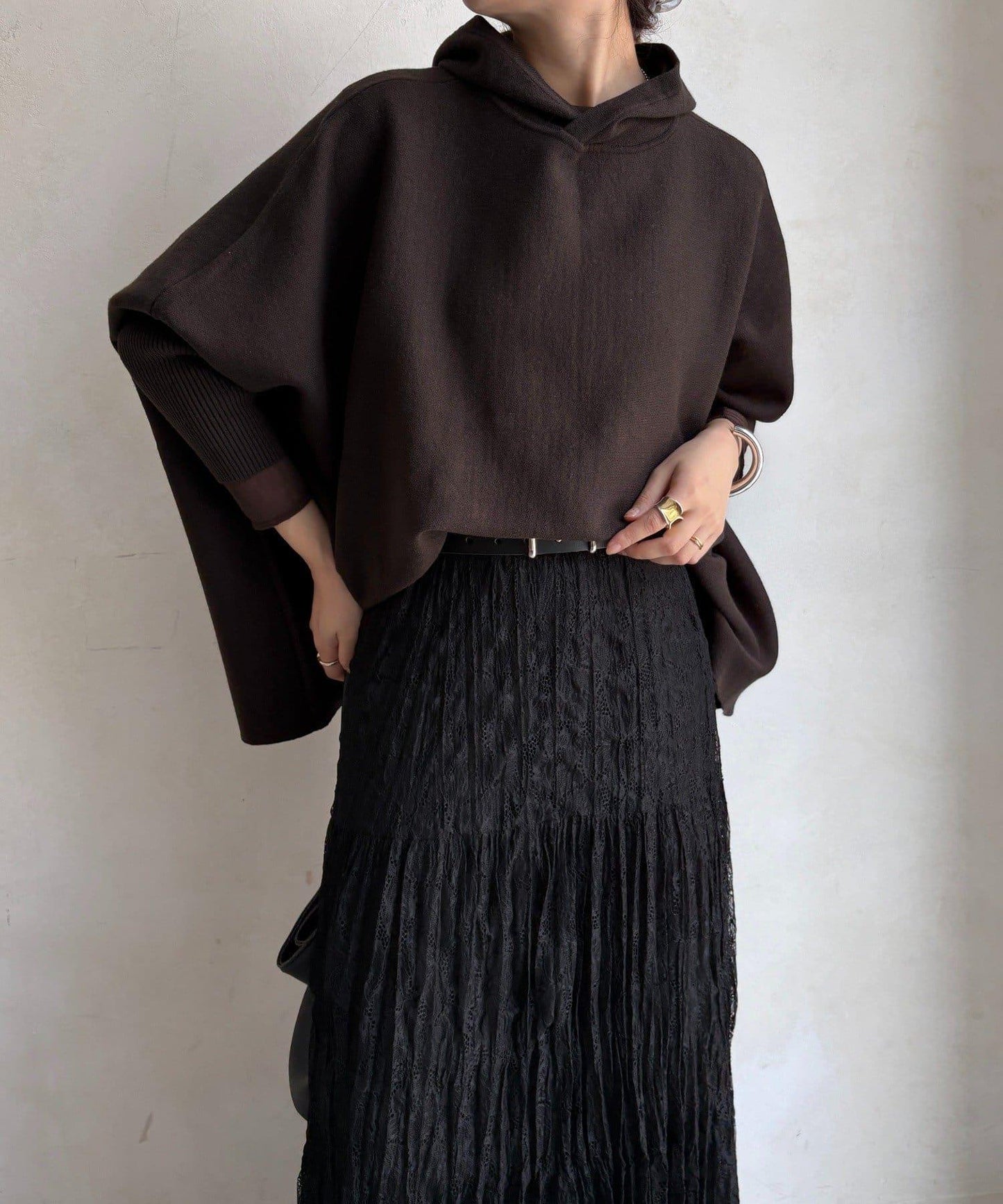 連帽斗篷針織衫