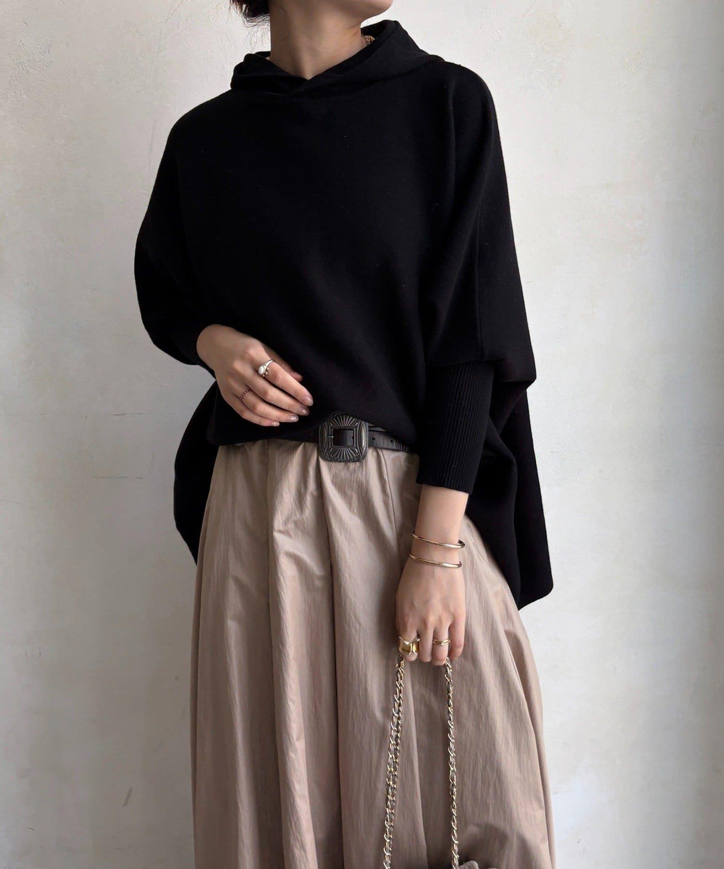 連帽斗篷針織衫