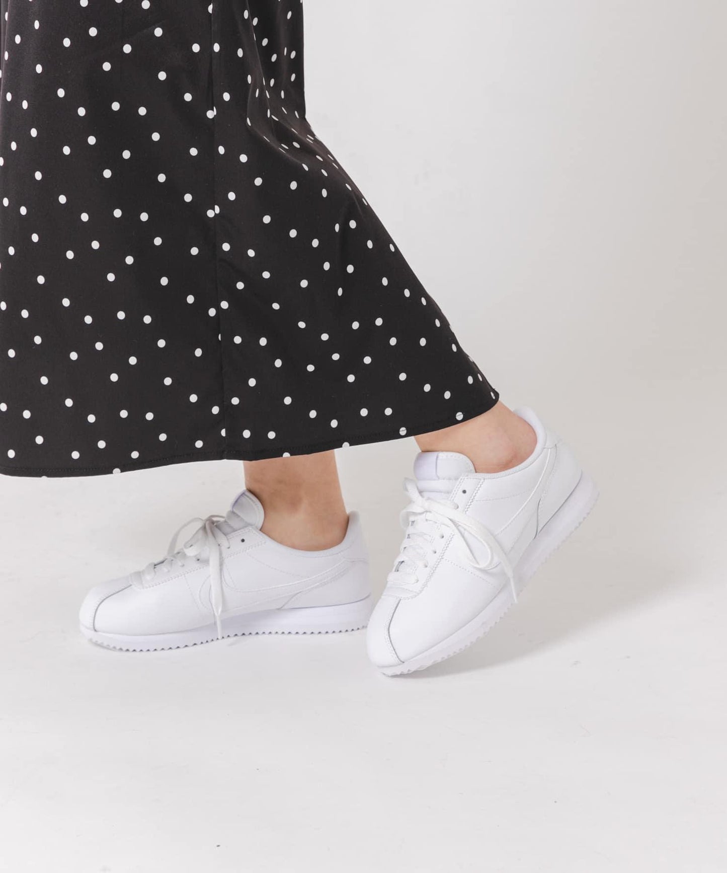 NIKE 女士Cortez
