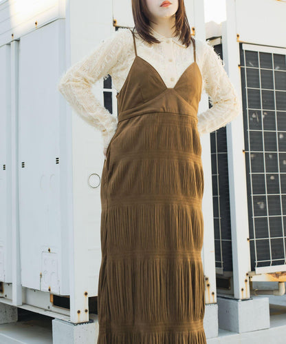 百褶吊帶連衣裙
