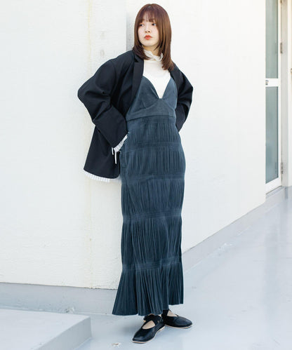 百褶吊帶連衣裙