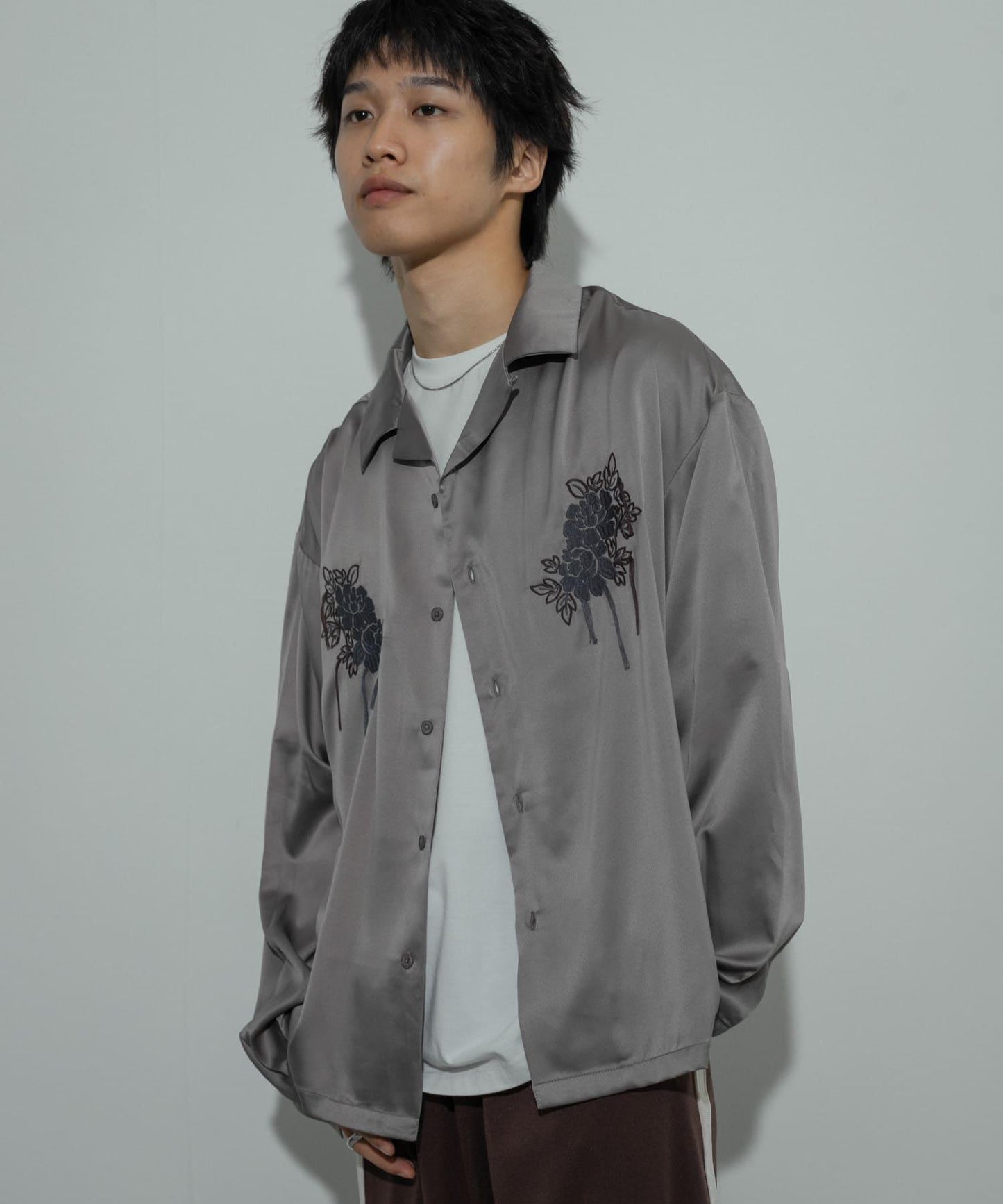 植物刺繡長袖襯衫