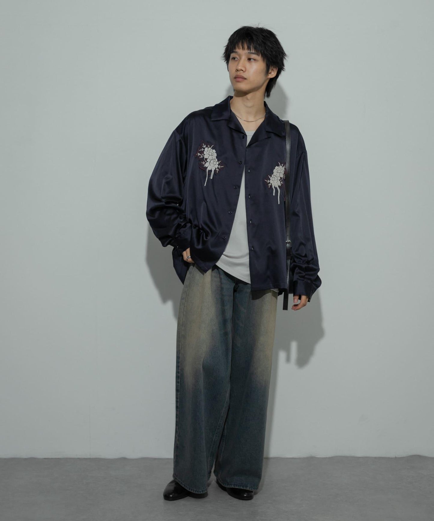 植物刺繡長袖襯衫