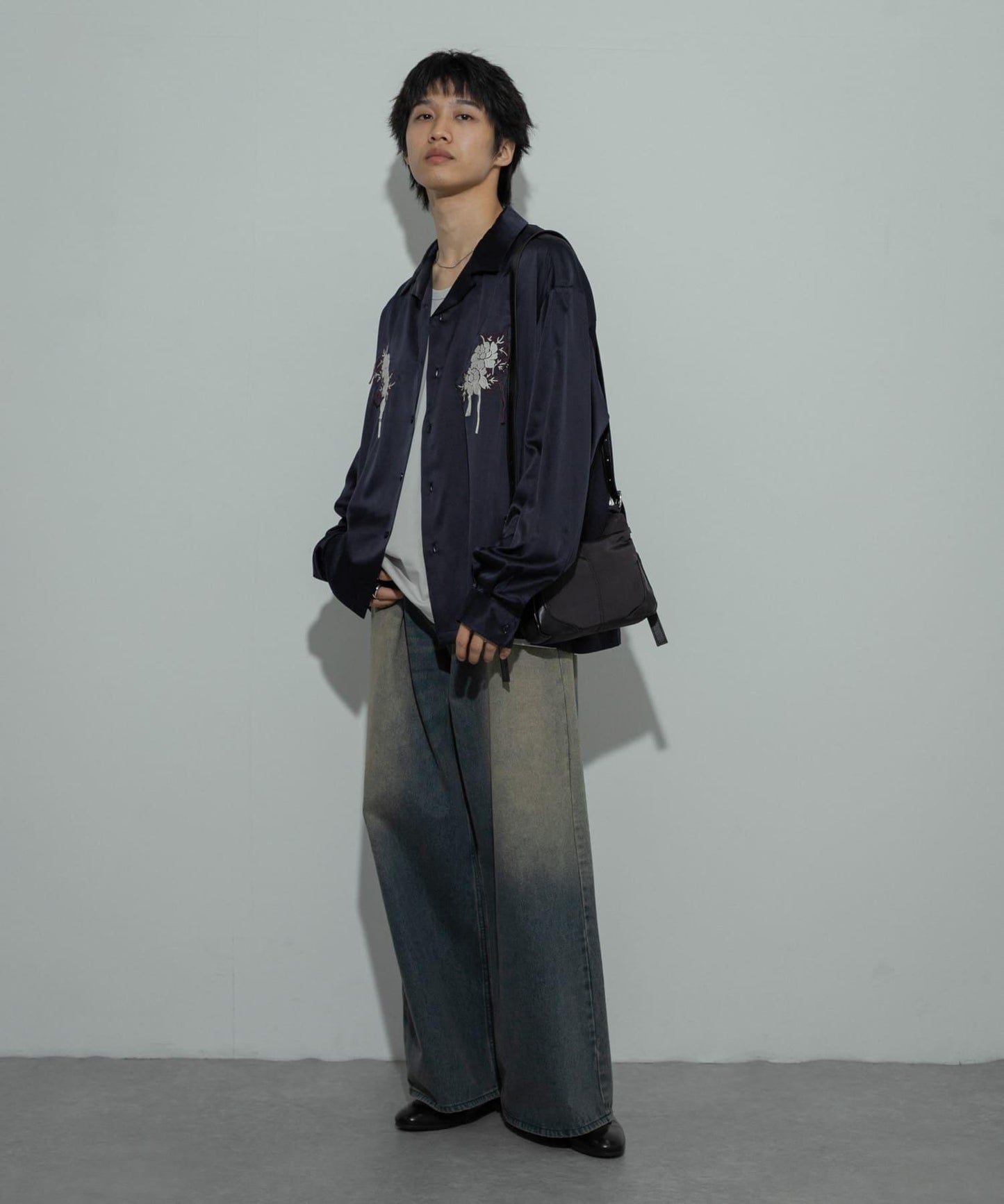 植物刺繡長袖襯衫