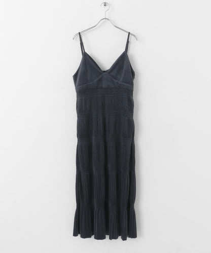 百褶吊帶連衣裙