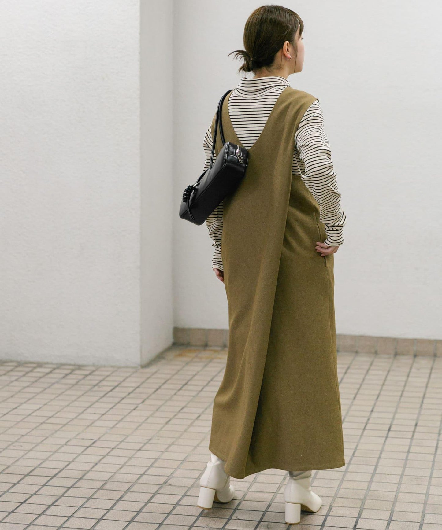 「2尺碼可選」後背交叉連衣裙