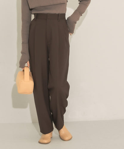 中線寬鬆西裝褲