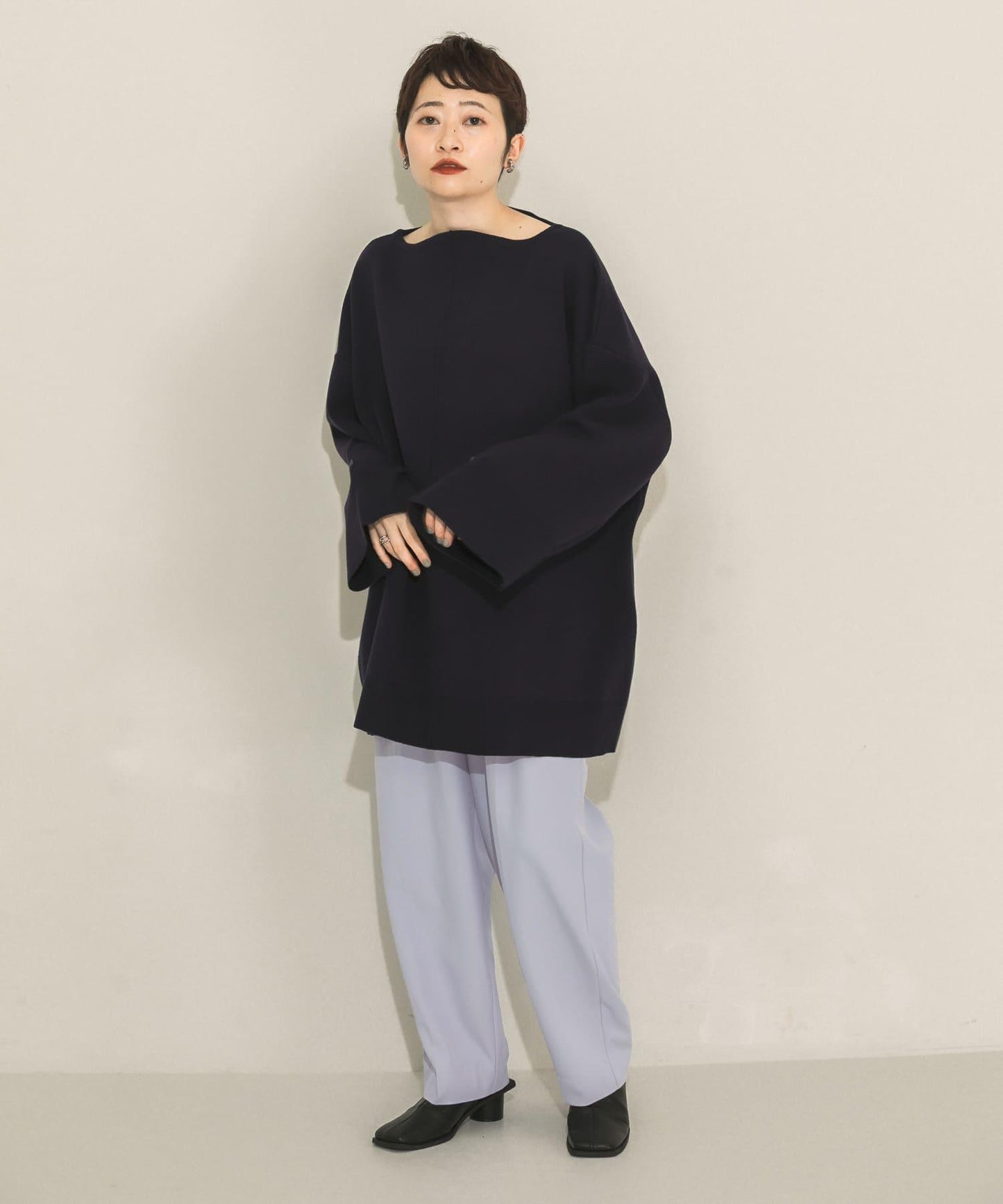 中線寬鬆西裝褲