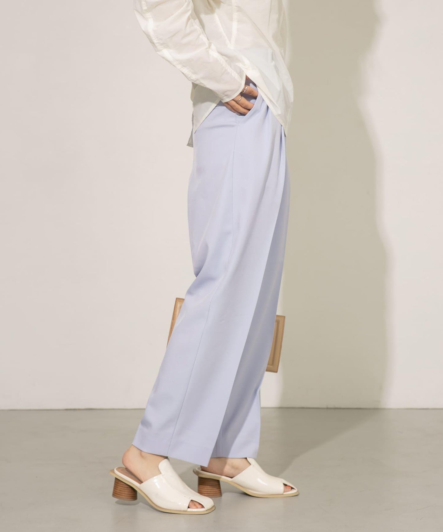 中線寬鬆西裝褲