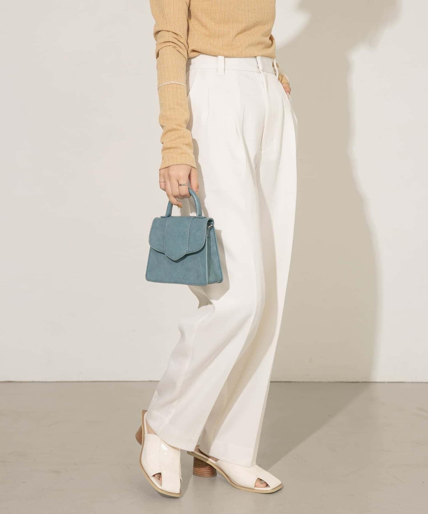 中線寬鬆西裝褲