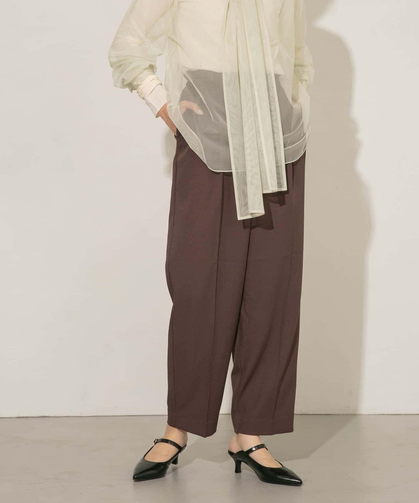 中線寬鬆西裝褲