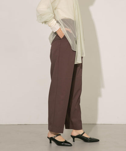 中線寬鬆西裝褲