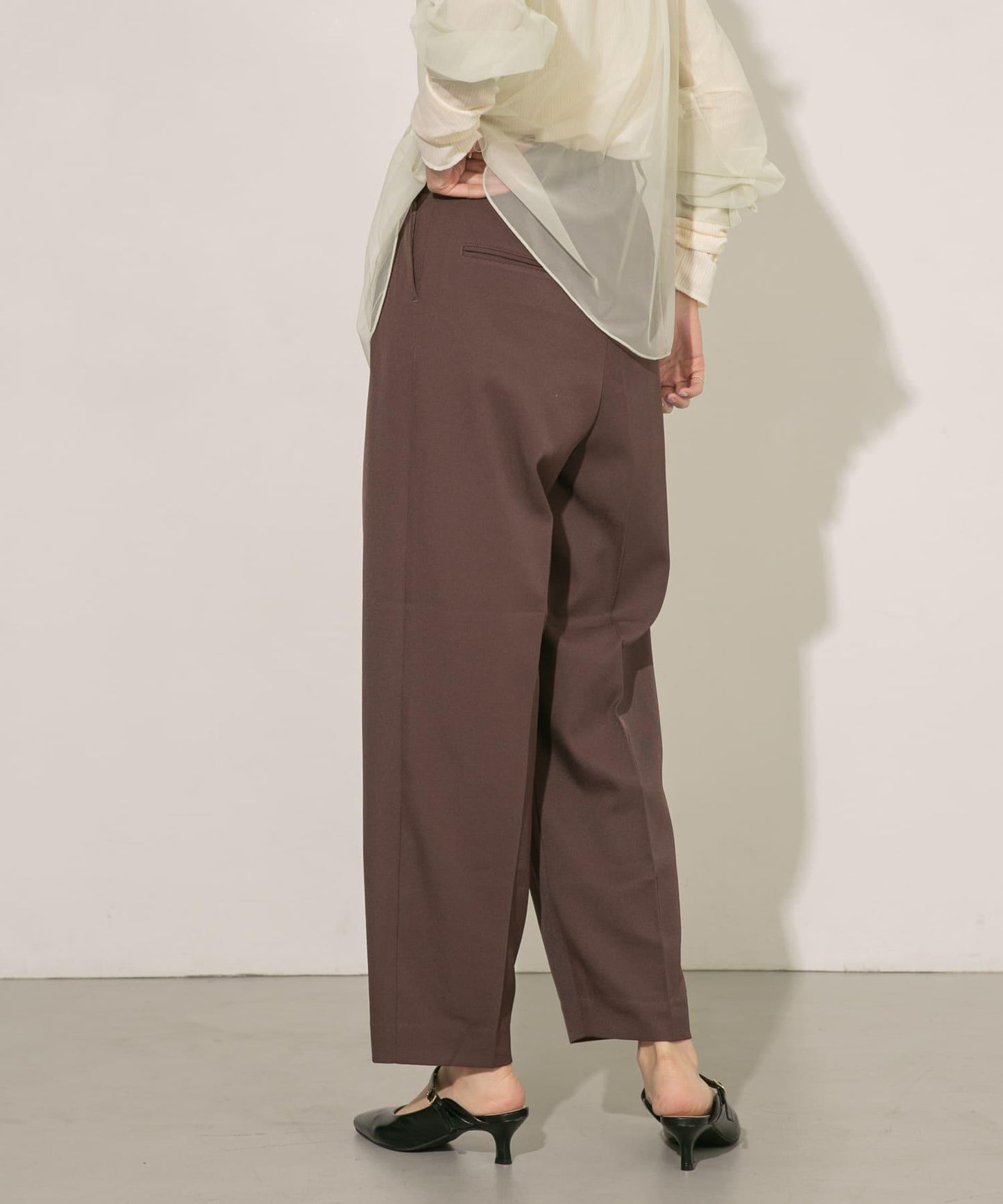 中線寬鬆西裝褲