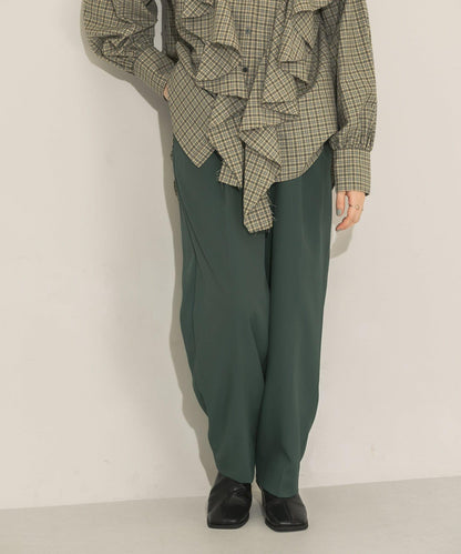 中線寬鬆西裝褲