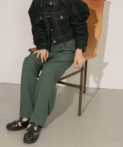 中線寬鬆西裝褲