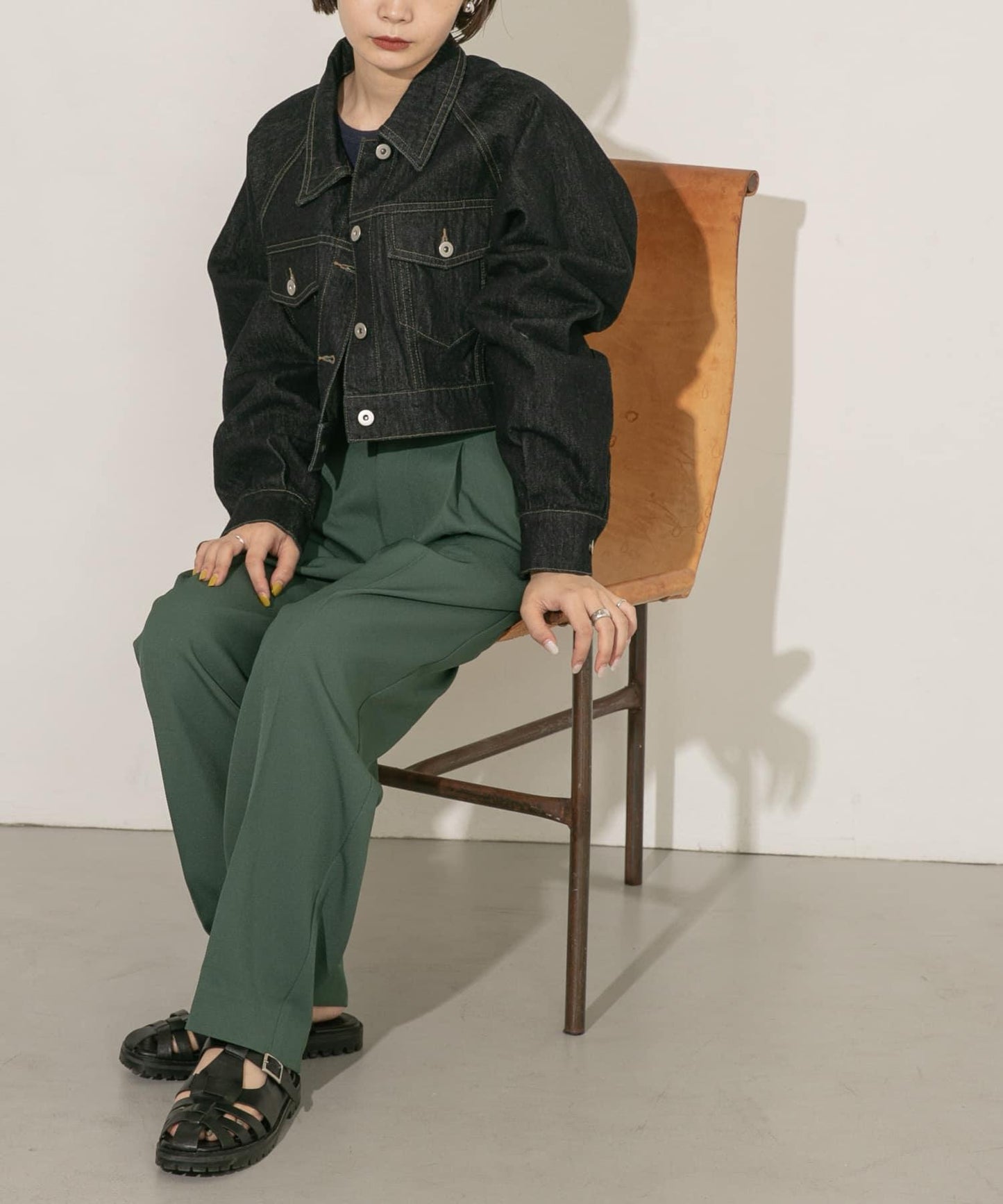 中線寬鬆西裝褲