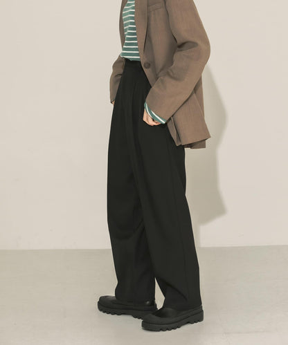 中線寬鬆西裝褲