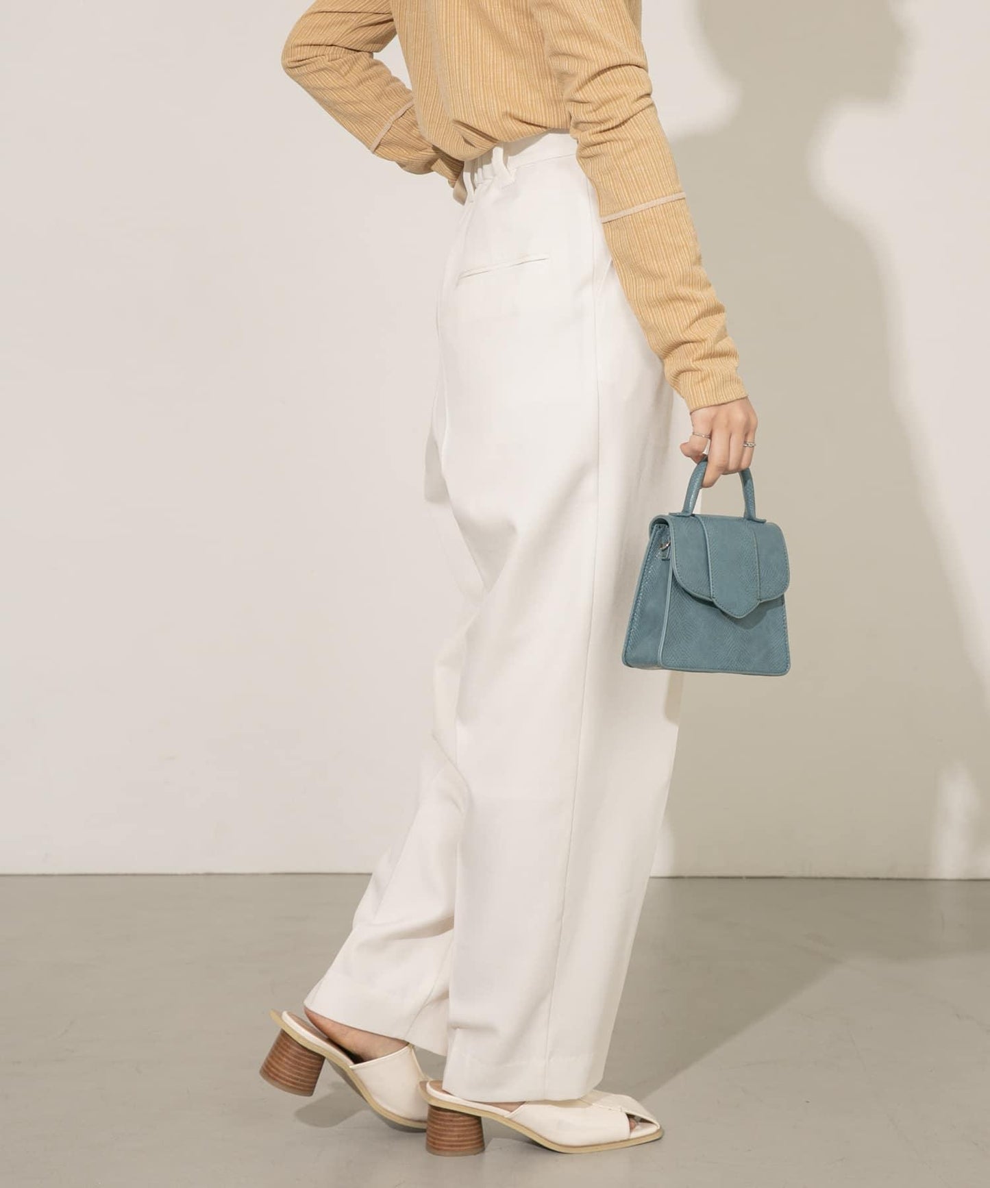 中線寬鬆西裝褲