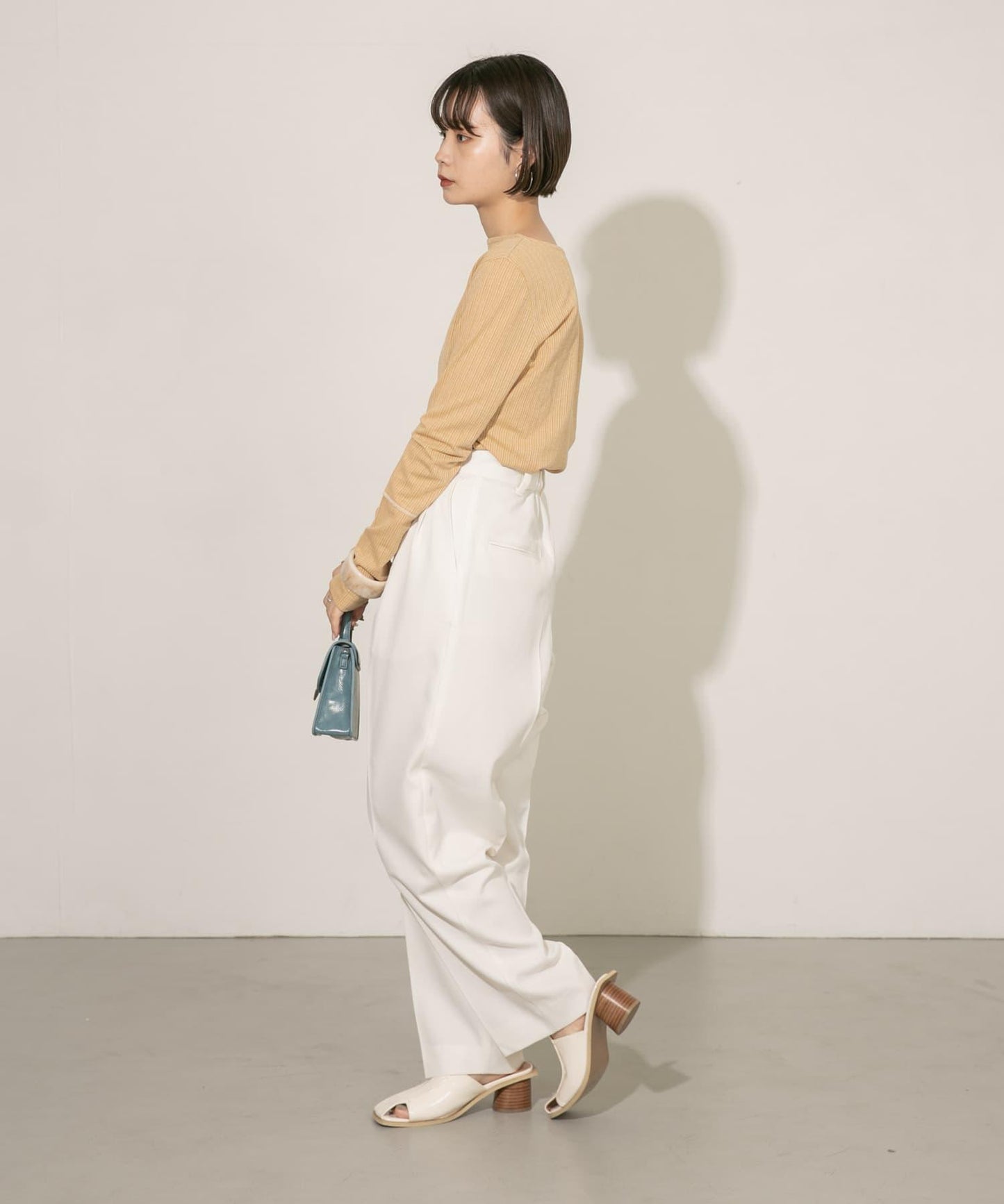 中線寬鬆西裝褲