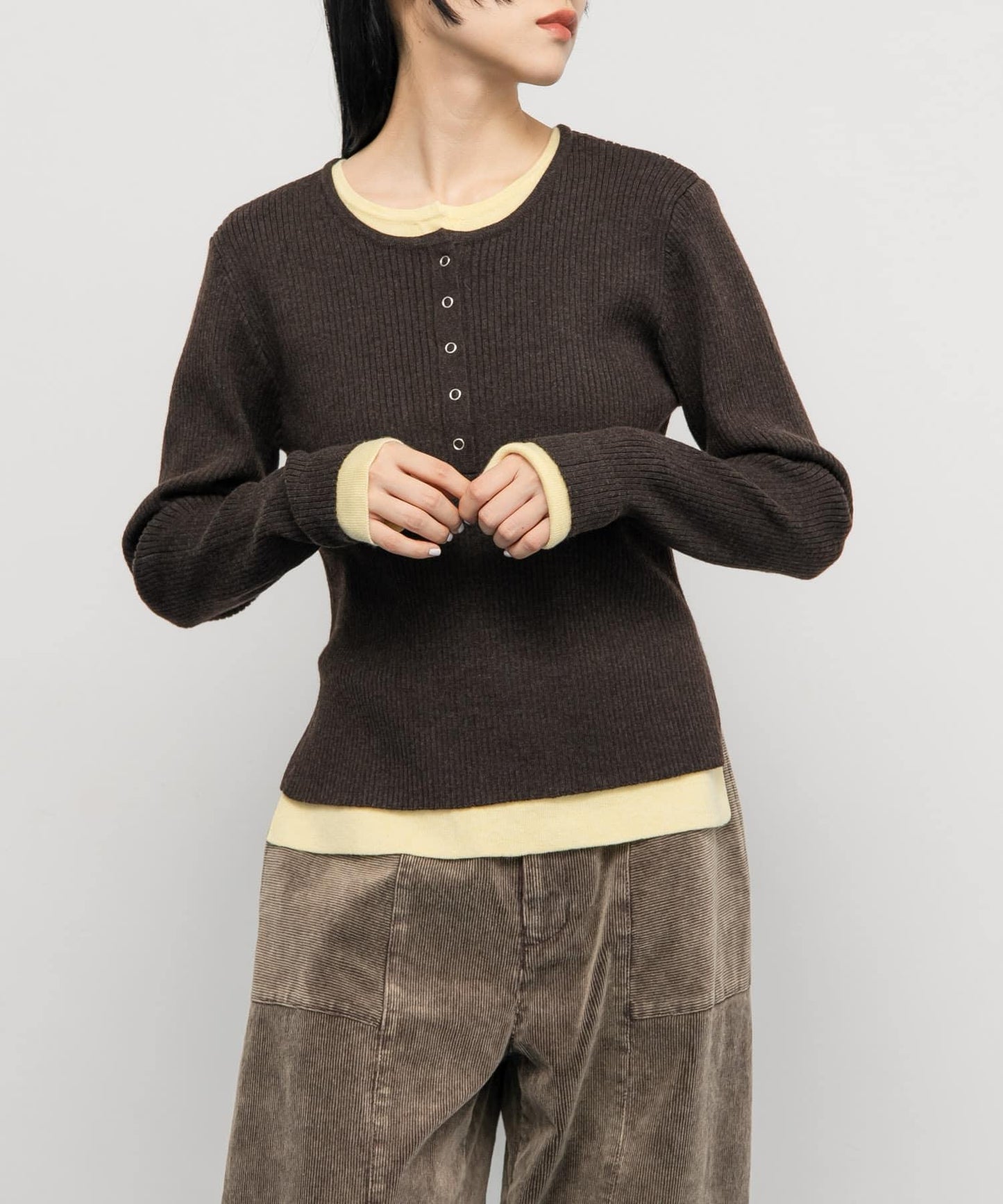 層疊風格亨利領針織衫