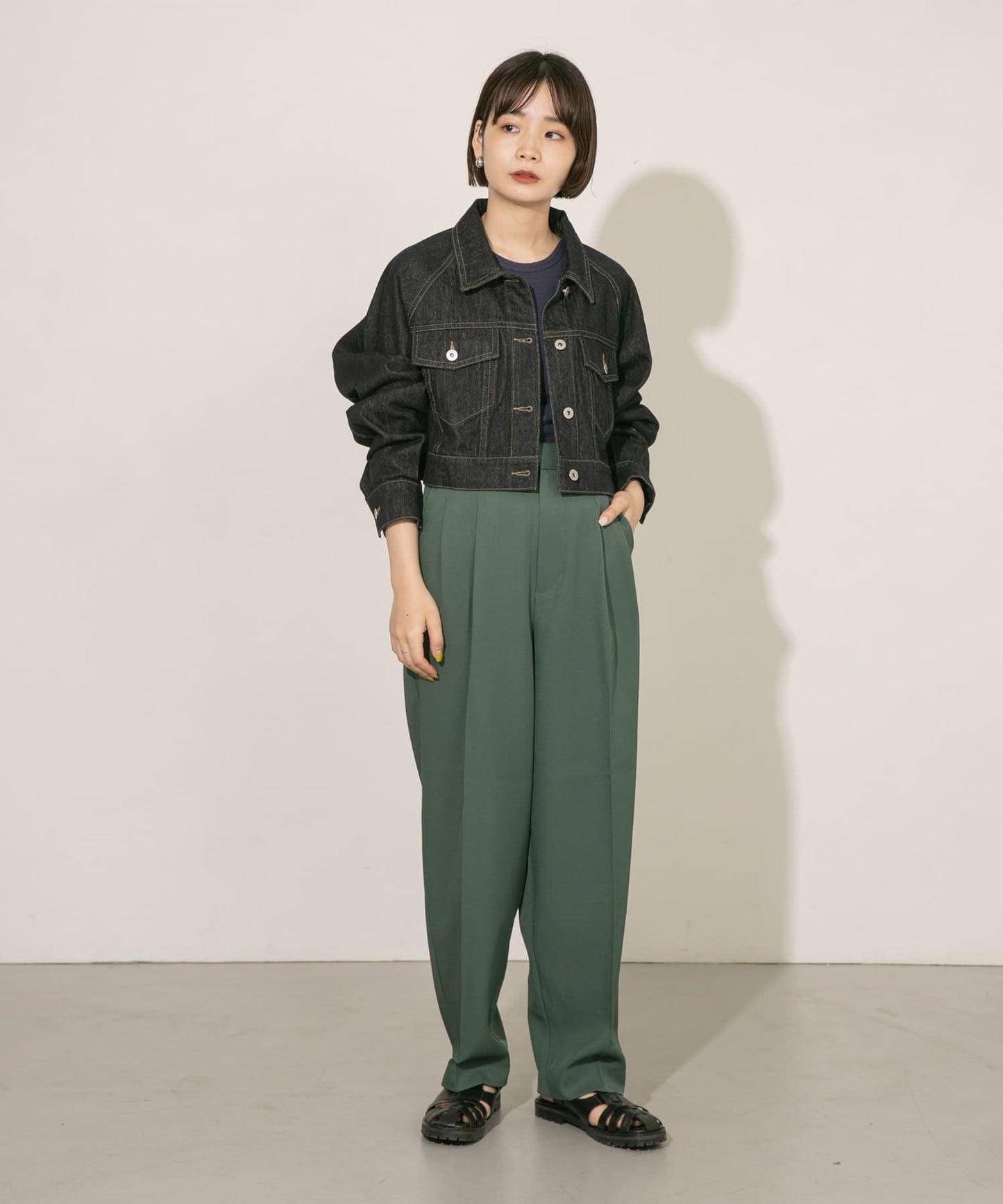 中線寬鬆西裝褲