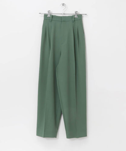 中線寬鬆西裝褲