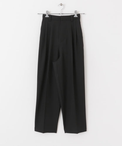 中線寬鬆西裝褲