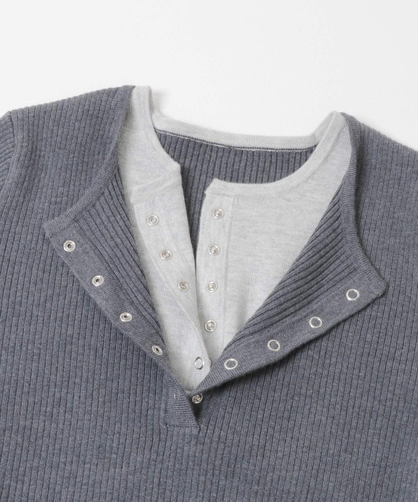 層疊風格亨利領針織衫