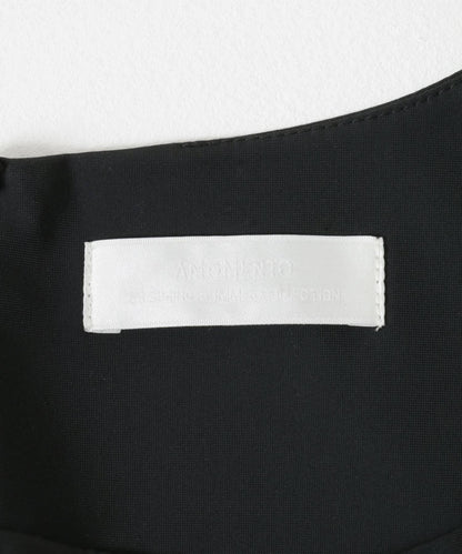 AMOMENTO 沙漏廓形迷你連衣裙