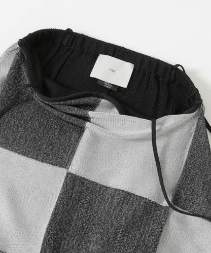 棕色格紋圍巾連衣裙