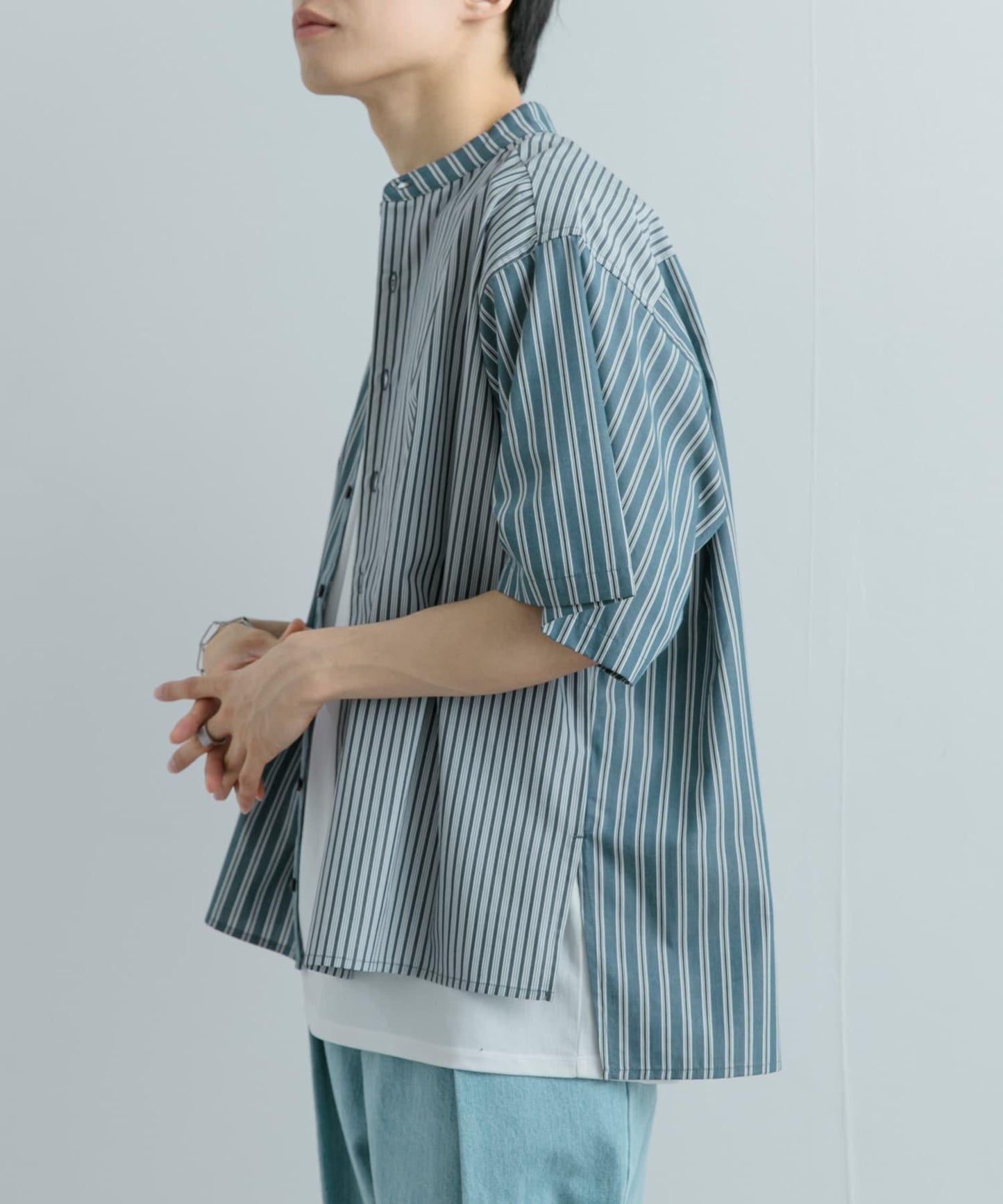 中性條紋拼接寬鬆襯衫