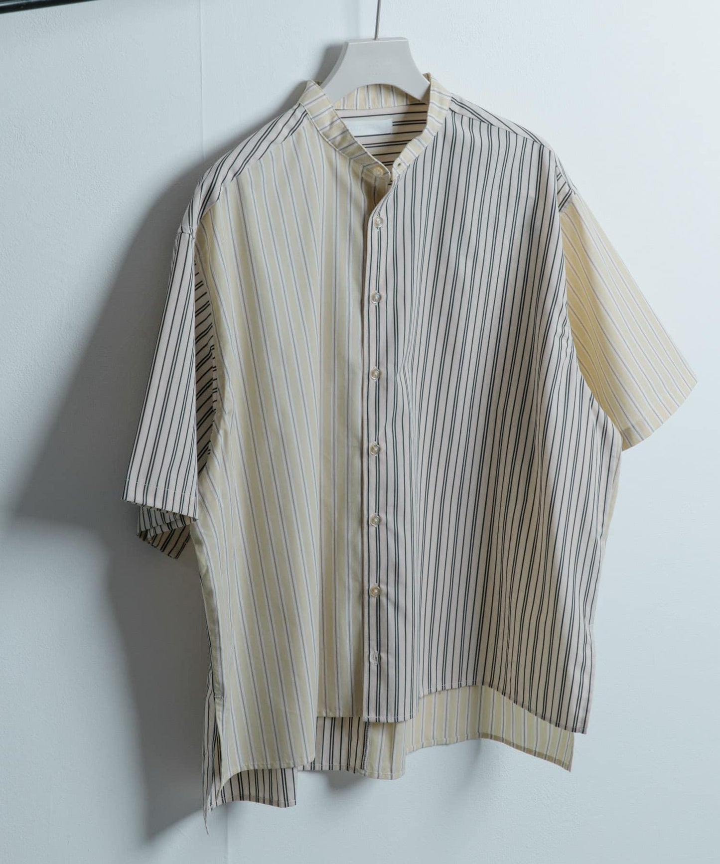 中性條紋拼接寬鬆襯衫