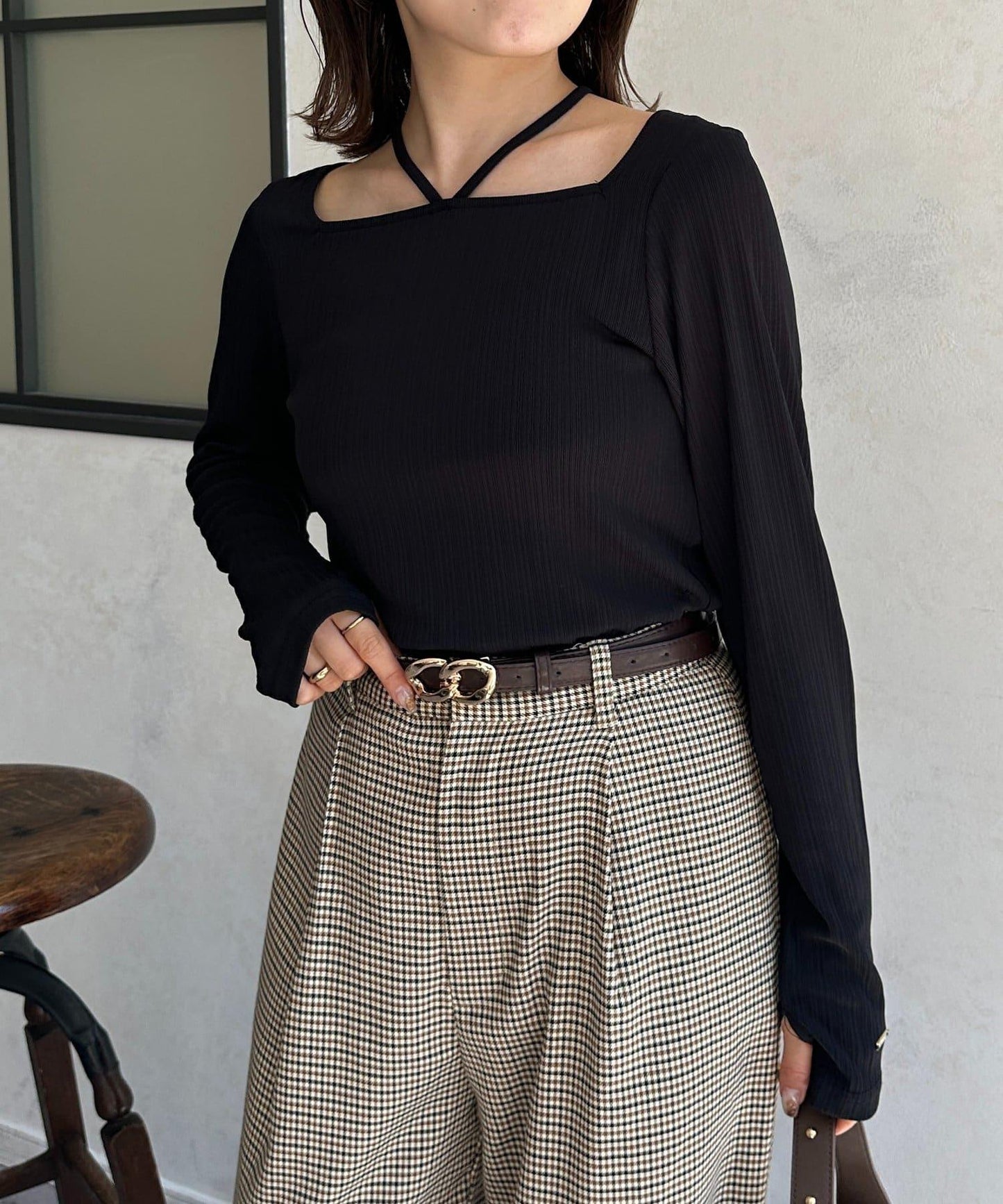 帶吊墜掛脖羅紋套頭衫