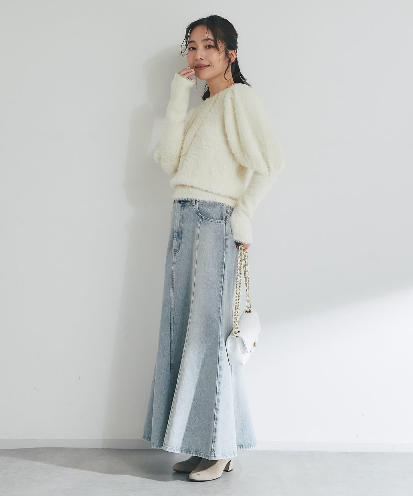 花朵亮片羽毛針織衫