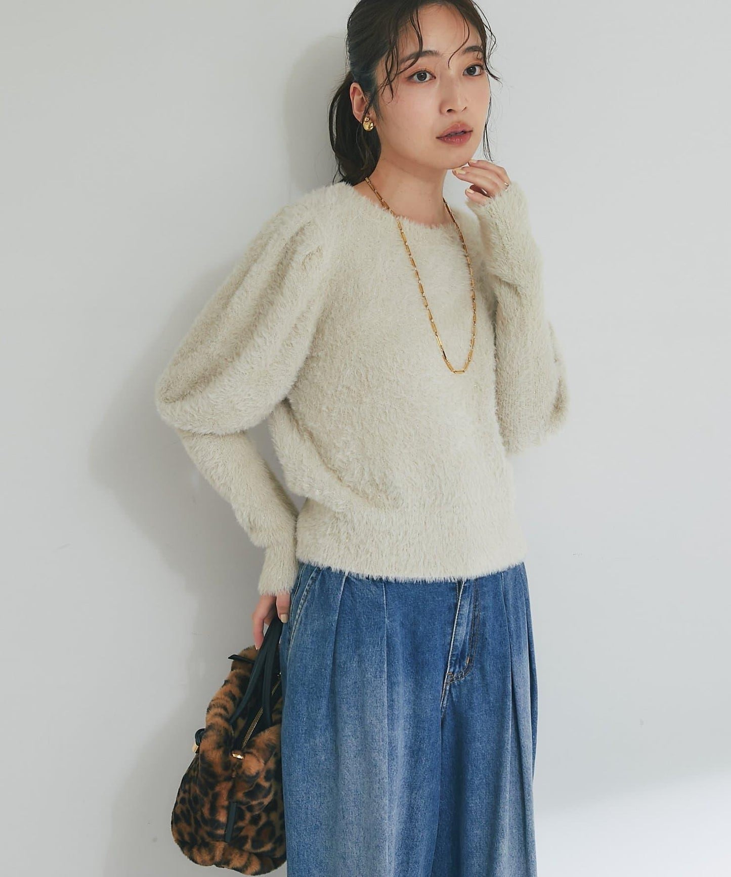 花朵亮片羽毛針織衫