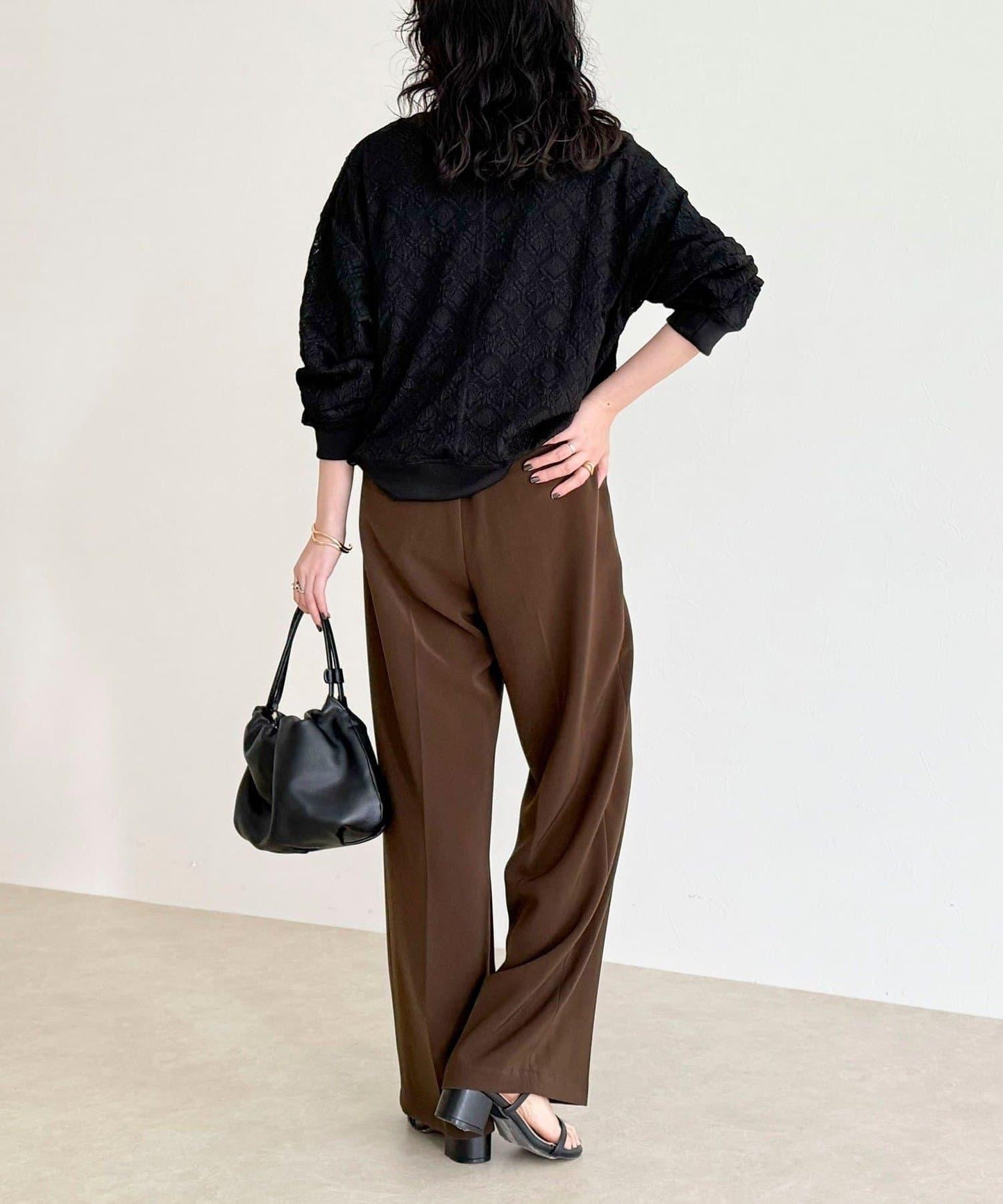 【人氣爆款！春季即刻售罄單品】彈力蕾絲套頭衫