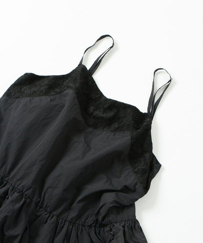 尼龍泡泡連衣裙