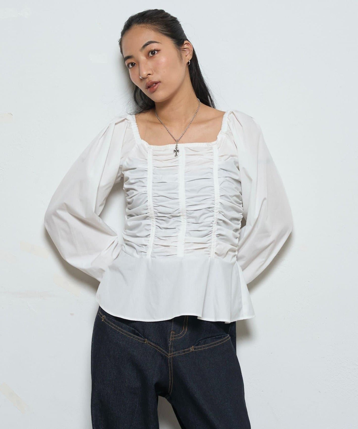 2WAY一字肩泡泡袖襯衫