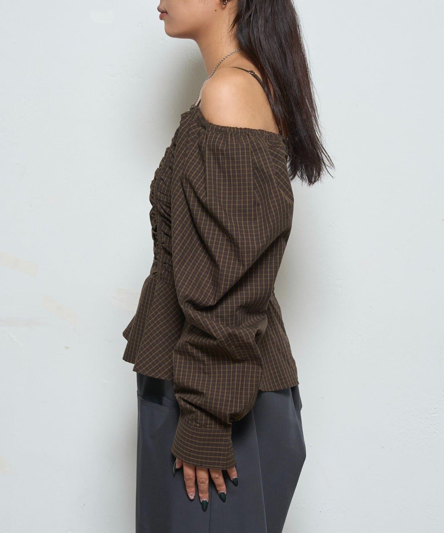 2WAY一字肩泡泡袖襯衫