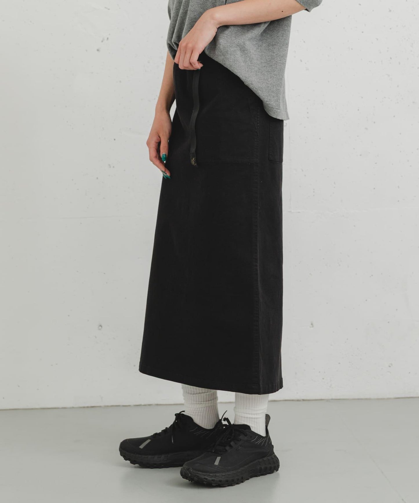 「特別訂製」GRAMICCI 彈力斜紋半身裙