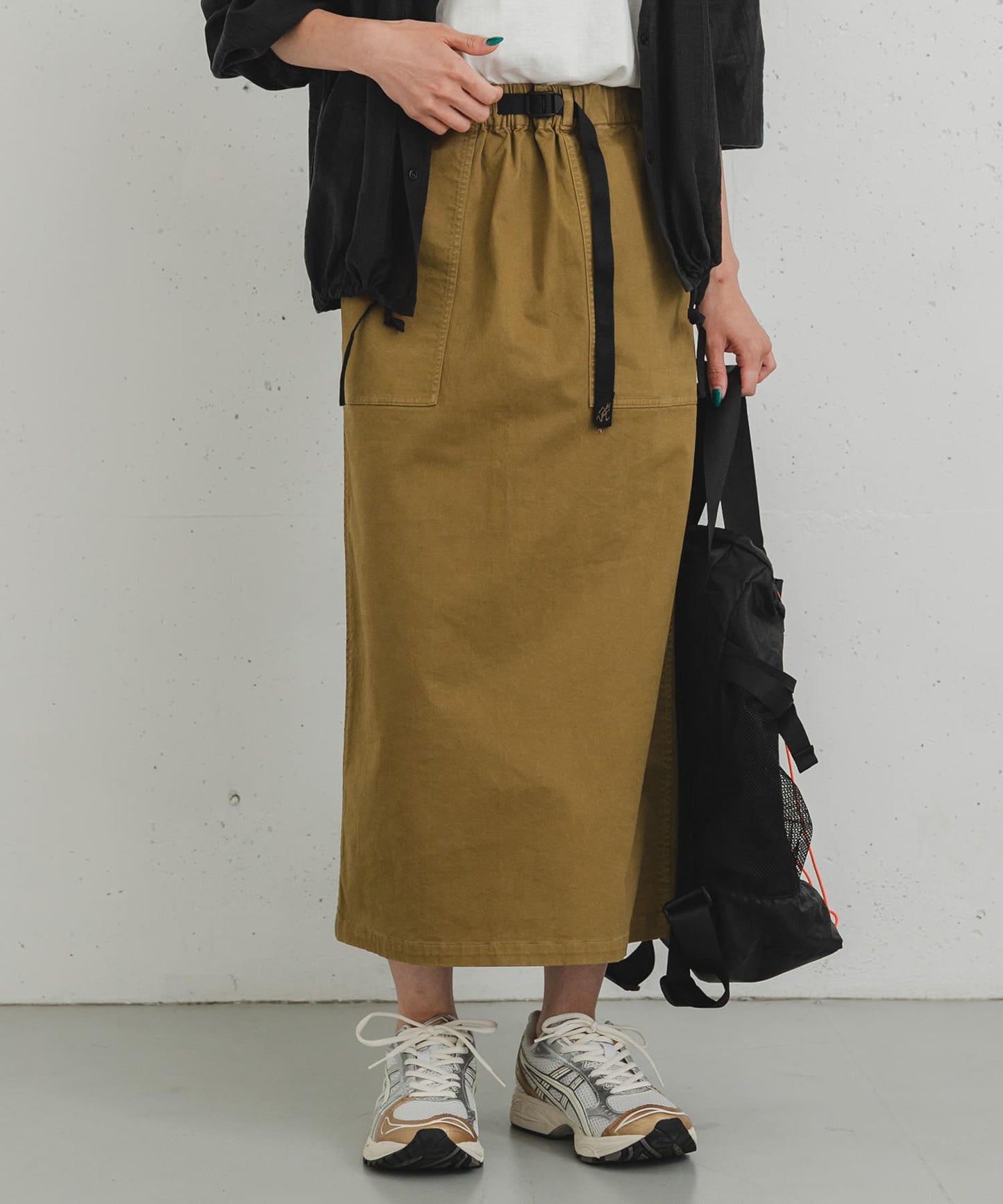 「特別訂製」GRAMICCI 彈力斜紋半身裙