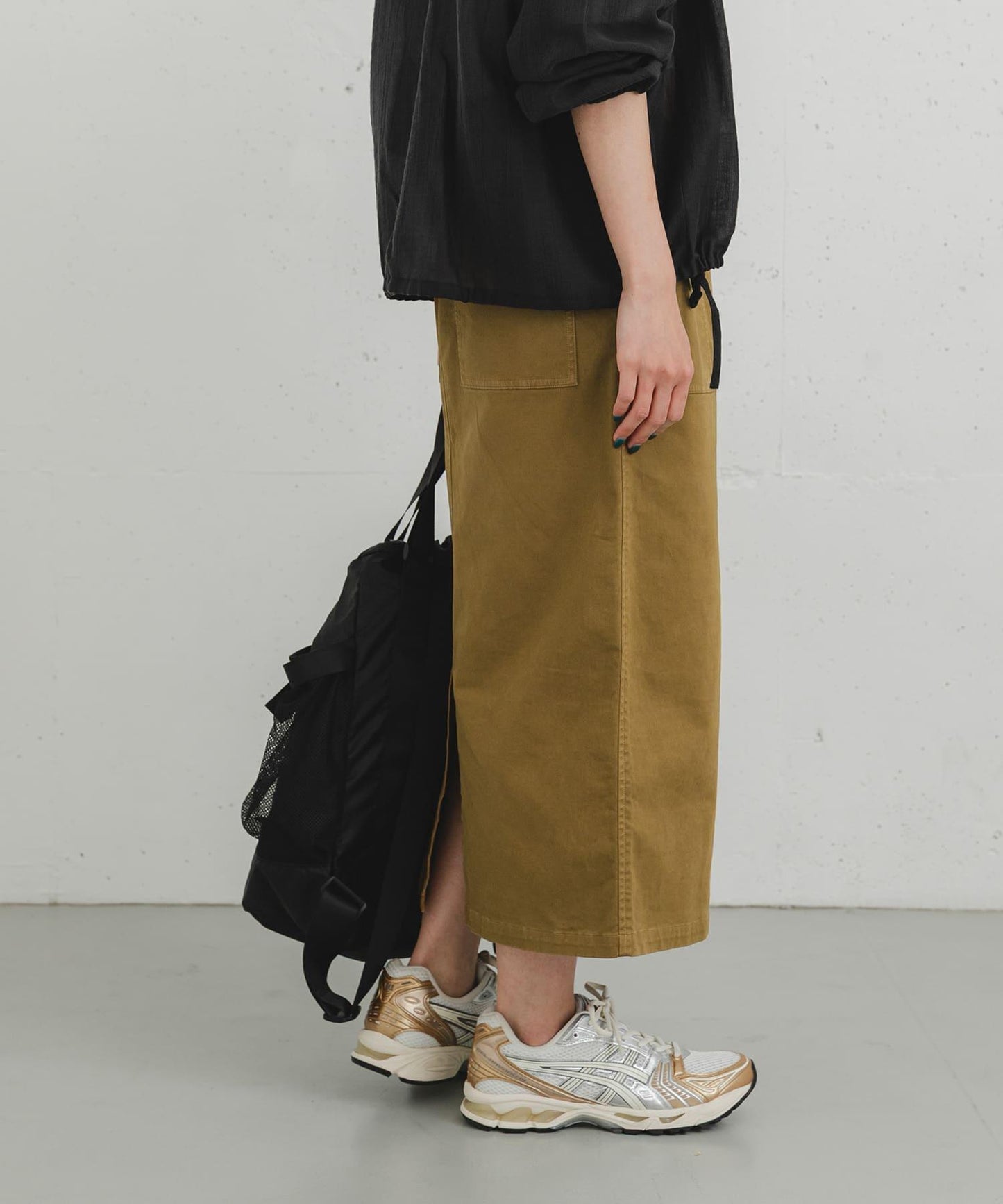 「特別訂製」GRAMICCI 彈力斜紋半身裙